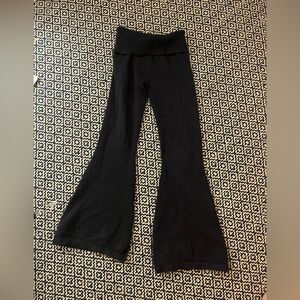 Kitted flared blue pants